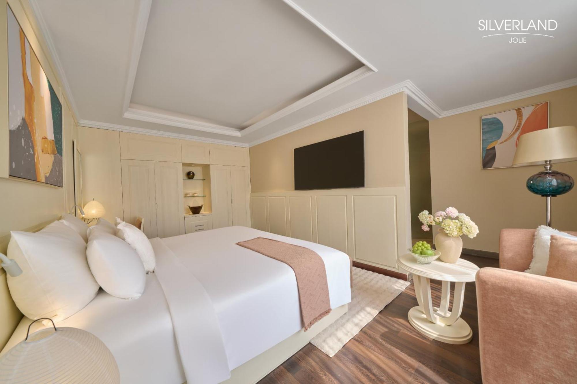 Suite King Bed with Afternoon tea,1742736766:JPEG